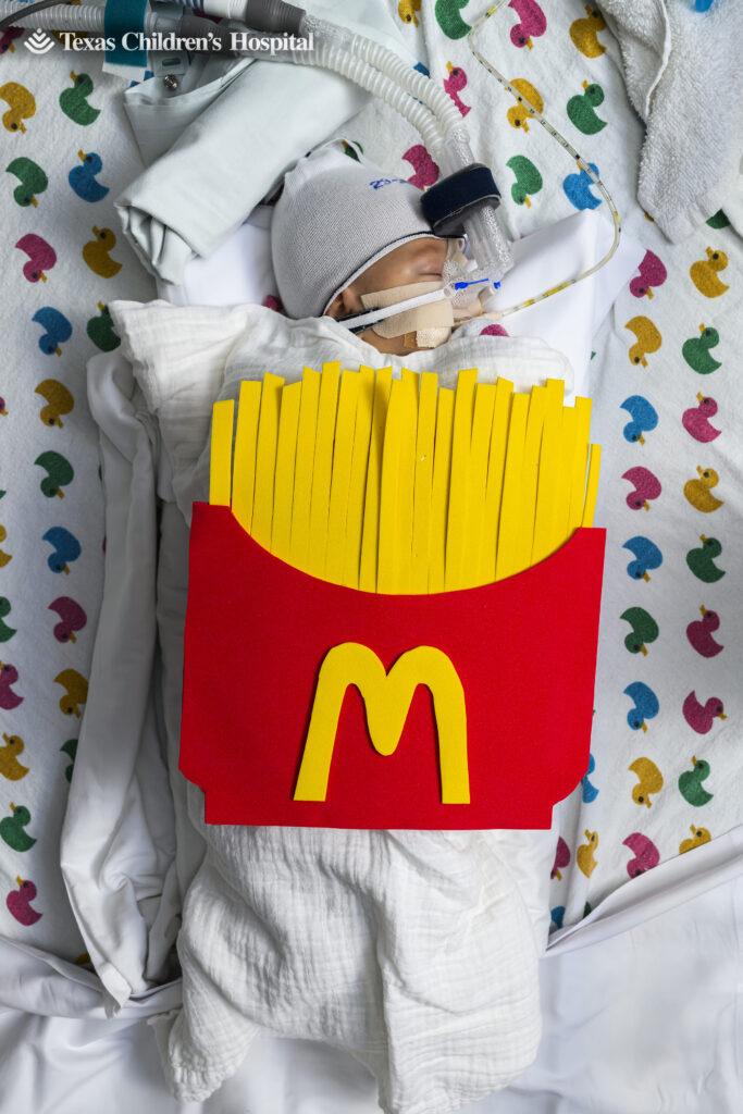 2023-Halloween-NICU-7 - Texas Hospital Association