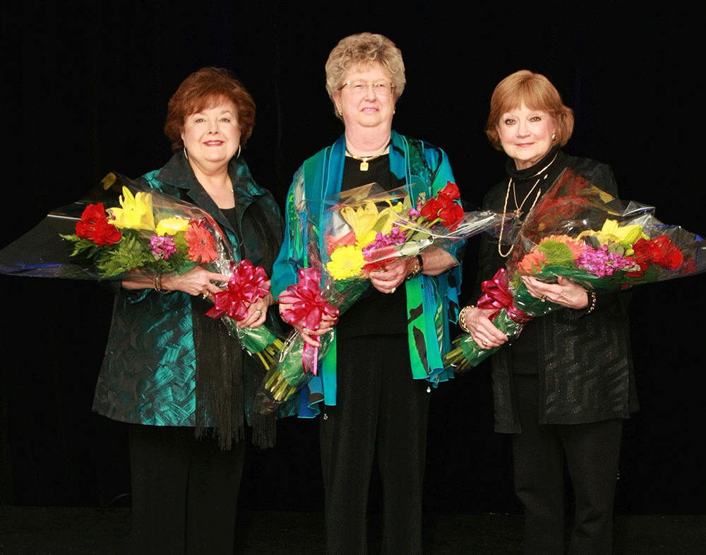 Sjoberg, right, receiving TNA’s 2018 Leaders and Legends of Texas award.