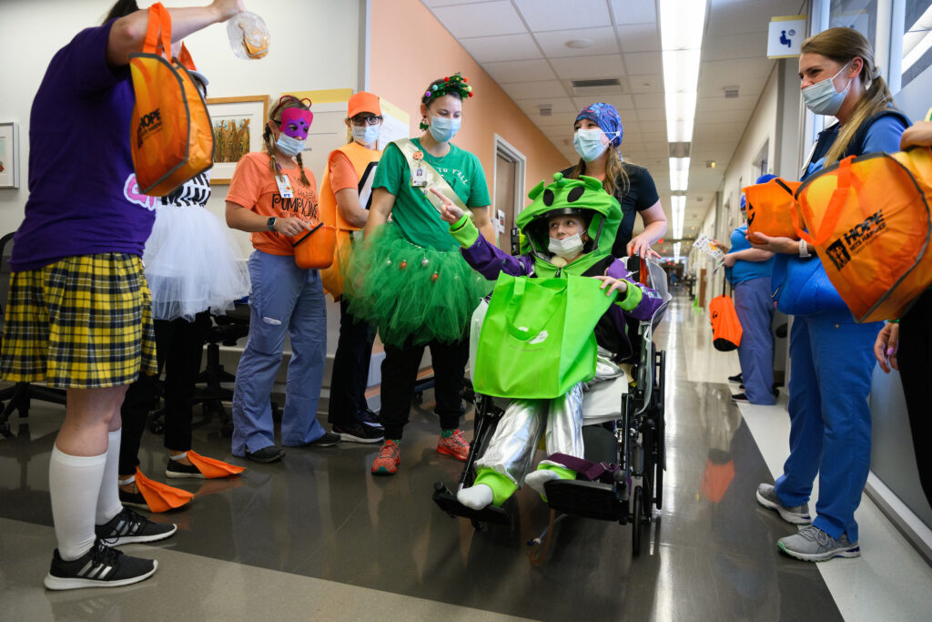 UH_Pedi_Halloween_Parade_20221031_132525_4148 - Texas Hospital Association